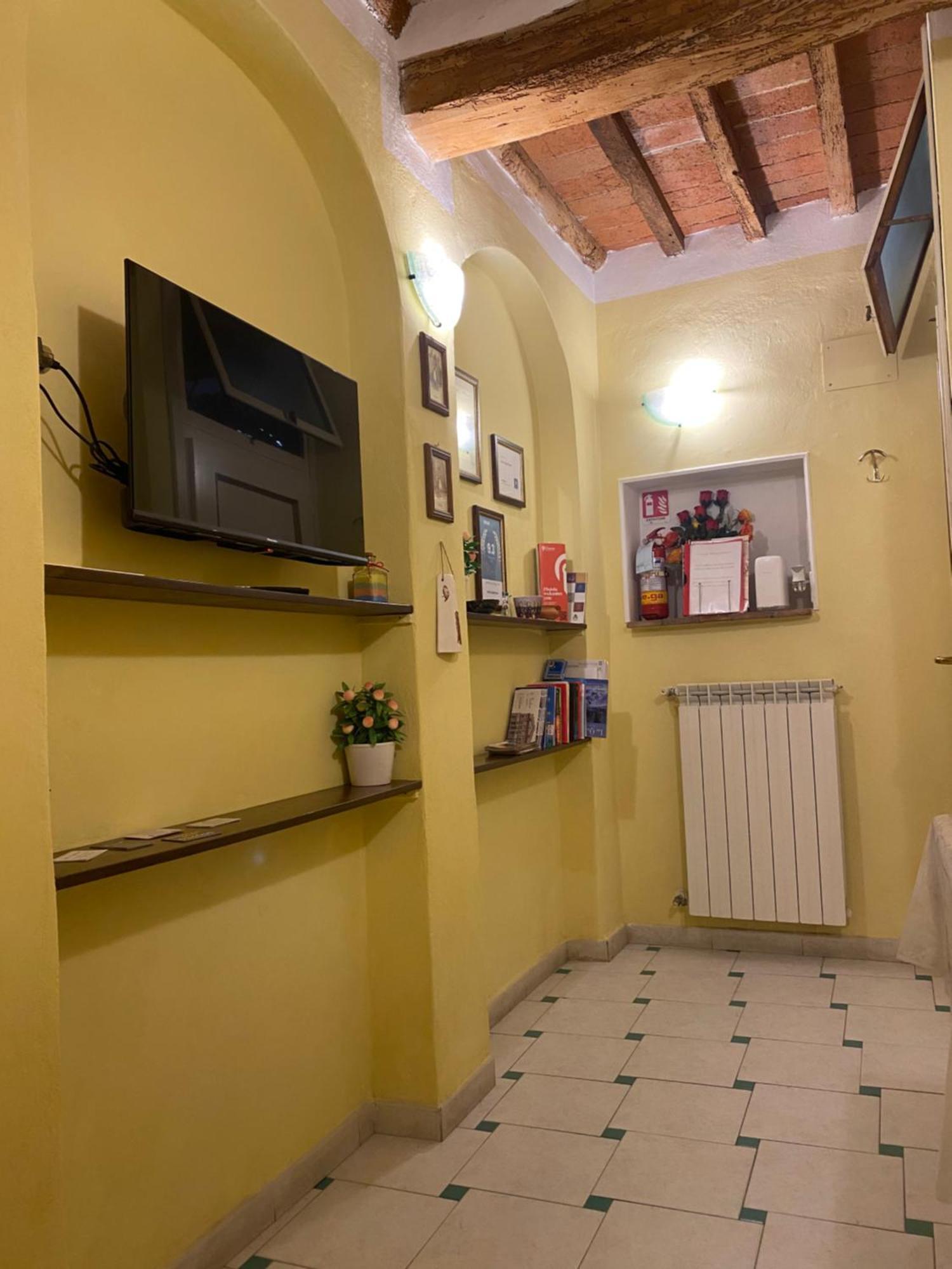 Gaia'S Apartment Pistoia Buitenkant foto